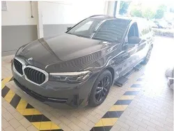 Grau Gebraucht 2022 BMW 520 Performance Limousine | 27.797 € (Fairer Preis)