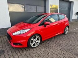 Rot Gebraucht 2013 Ford Fiesta Sport Limousine | 5.999 € (Superpreis)