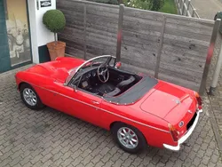 Rot Gebraucht 1970 MG B Cabrio | 12.900 €