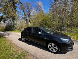 Schwarz Gebraucht 2015 Opel Astra Limousine | 6.500 € (Guter Preis)