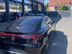 Schwarz Gebraucht 2022 Mercedes EQE300 Electric Art Limousine | 37.999 € (Guter Preis)