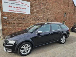 Schwarz Gebraucht 2016 Skoda Octavia Scout 4x4 Kombi | 12.990 € (Guter Preis)