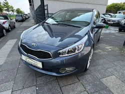 (d7u) planetenblau met. Gebraucht 2013 Kia Ceed Spirit Limousine | 8.350 € (Fairer Preis)