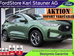 Green metallic Neu 2025 Ford Kuga ST-Line SUV | 34.280 €