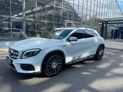 Weiß Gebraucht 2018 Mercedes GLA200 AMG SUV | 25.900 €
