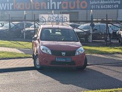 Rot passion (metallic) Gebraucht 2009 Dacia Sandero Basis Limousine | 1.699 €