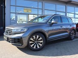 Grau Gebraucht 2023 VW Touareg Elegance SUV | 62.926 € (Guter Preis)