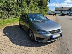 Grau Gebraucht 2015 Cupra Leon Kombi | 14.499 € (Guter Preis)