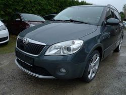 Grau Gebraucht 2014 Skoda Fabia Kombi | 7.250 € (Fairer Preis)