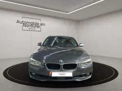 Grau Gebraucht 2019 BMW 320 Advantage Kombi | 16.490 € (Etwas zu teuer)