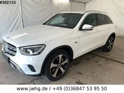Weiß Gebraucht 2020 Mercedes GLC300e AMG SUV | 32.450 € (Guter Preis)