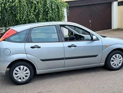 Silber Gebraucht 2004 Ford Focus Limousine | 3.300 € (Teuer)