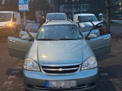 Grün Gebraucht 2005 Chevrolet Nubira Kombi | 1.450 €