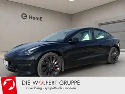 Solid black Gebraucht 2023 Tesla Model 3 Performance Limousine | 36.900 € (Etwas zu teuer)