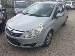 Hellblau (metallic) Gebraucht 2009 Opel Corsa Limousine | 2.850 € (Teuer)