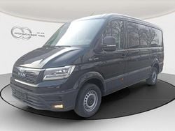 Deep black perleffekt Gebraucht 2024 MAN TGE Van | 59.890 €