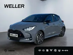 Grau Gebraucht 2025 Toyota Yaris Hybrid Sport Kleinwagen | 32.990 €