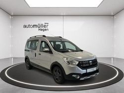 Platingrau Gebraucht 2017 Dacia Dokker Celebration Van | 11.990 € (Fairer Preis)