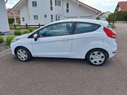 Weiß Gebraucht 2012 Ford Fiesta Champions Edition Kleinwagen | 2.700 € (Guter Preis)