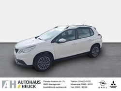 Weiss Gebraucht 2017 Peugeot 2008 Active SUV | 11.950 € (Fairer Preis)