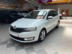 Weiß Gebraucht 2015 Skoda Rapid Limousine | 6.790 € (Fairer Preis)
