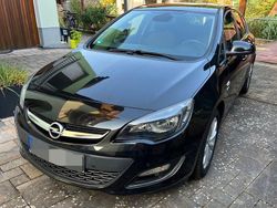 Schwarz Gebraucht 2013 Opel Astra Limousine | 8.699 € (Etwas zu teuer)