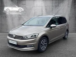 Beige Gebraucht 2017 VW Touran Sound Van / Kleinbus | 17.050 € (Guter Preis)