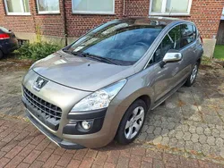 Grau Gebraucht 2011 Peugeot 3008 Platinum SUV | 4.500 € (Fairer Preis)