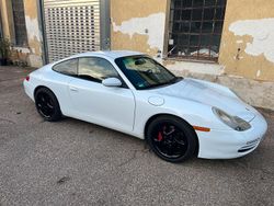 Weiß Gebraucht 1999 Porsche 911 Carrera Coupé | 23.800 €
