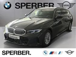 Grau Gebraucht 2024 BMW 320 M Sport Kombi | 40.660 € (Fairer Preis)
