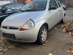 Silber Gebraucht 2004 Ford Ka Kleinwagen | 600 €