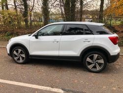 Weiß Gebraucht 2019 Audi Q2 SUV | 13.950 €