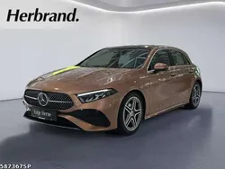 Roségold metallic Gebraucht 2024 Mercedes A180 AMG Limousine | 31.490 € (Fairer Preis)