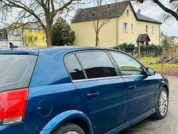 Blau Gebraucht 2006 Opel Signum Kleinwagen | 2.000 € (Fairer Preis)