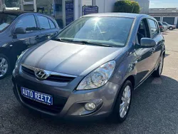 Grau Gebraucht 2009 Hyundai i20 Kleinwagen | 5.990 €