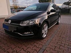 Schwarz Gebraucht 2015 VW Polo Comfortline Kleinwagen | 9.800 € (Etwas zu teuer)