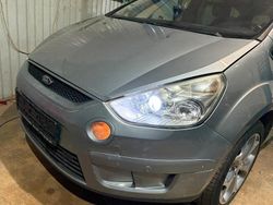 Silber Gebraucht 2010 Ford S-MAX S Van / Kleinbus | 2.200 €