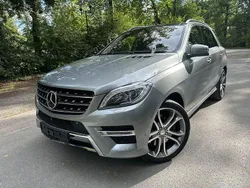 Silber Gebraucht 2015 Mercedes ML350 AMG line SUV | 32.490 € (Teuer)