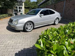 Silber Gebraucht 2001 Mercedes CLK55 AMG AMG SUV | 23.800 €