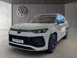 Pure white Neu 2025 VW Tayron R-line SUV | 54.291 € (Superpreis)