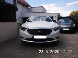 Weiß Gebraucht 2015 Ford Taurus SHO Limousine | 37.000 €
