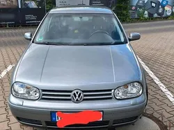 Grau Gebraucht 2004 VW Golf IV Limousine | 2.500 € (Etwas zu teuer)