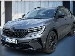 Grau Gebraucht 2025 Renault Austral Iconic SUV | 47.990 €