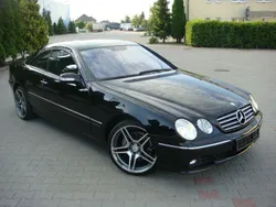 Schwarz metallic Gebraucht 2004 Mercedes CL500 Coupé | 9.500 €