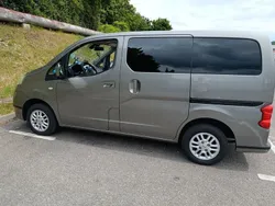 Grau Gebraucht 2015 Nissan NV200 Van | 12.900 € (Teuer)