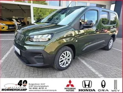 Grün Neu 2025 Fiat Doblò Van / Kleinbus | 31.480 € (Teuer)