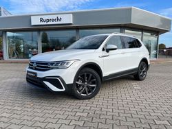 Weiß Gebraucht 2023 VW Tiguan Allspace Life SUV | 39.995 € (Teuer)