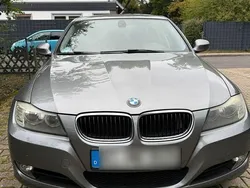 Schwarz Gebraucht 2010 BMW 318 Lifestyle Kombi | 5.700 € (Fairer Preis)