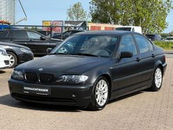 Grau Gebraucht 2003 BMW 318 Lifestyle Limousine | 1.490 € (Guter Preis)