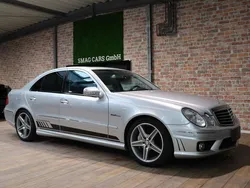 Silber Gebraucht 2008 Mercedes E63 AMG AMG Limousine | 44.000 €